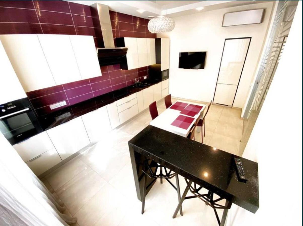 2-Bedroom Most City Center Area Apartment Ντνιπροπετρόφσκ Εξωτερικό φωτογραφία
