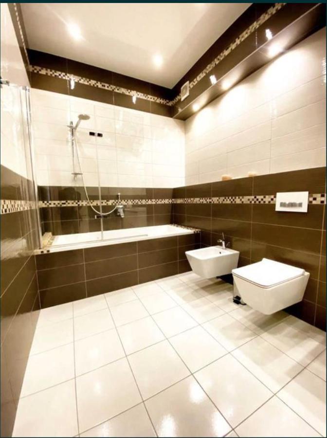 2-Bedroom Most City Center Area Apartment Ντνιπροπετρόφσκ Εξωτερικό φωτογραφία
